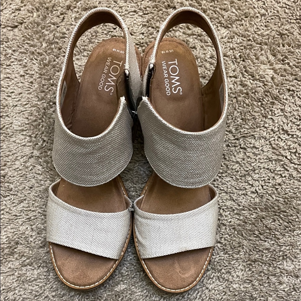 TOMS Women's Elegant Cream Sandals